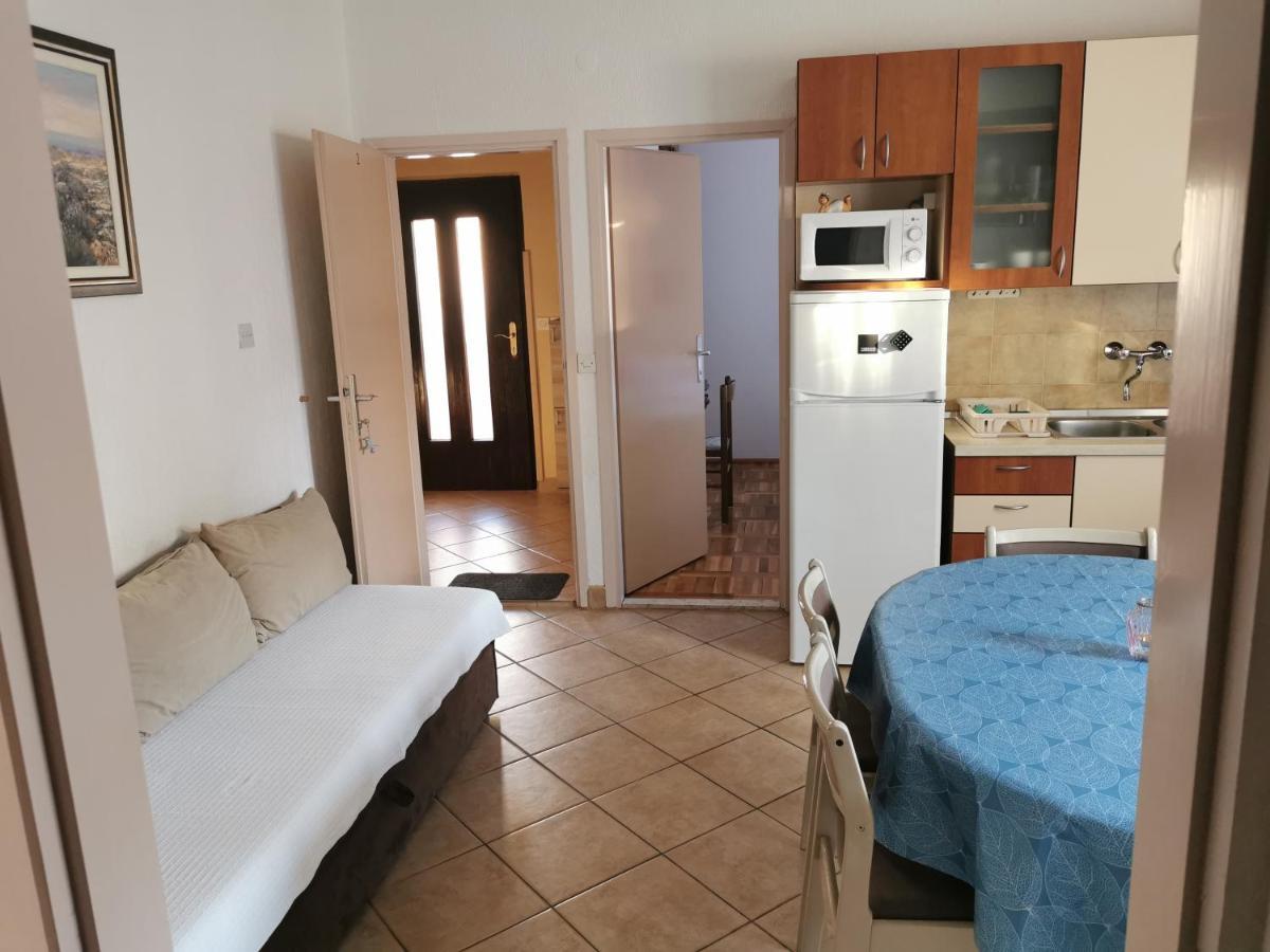 Near By Everything Vodice Luaran gambar